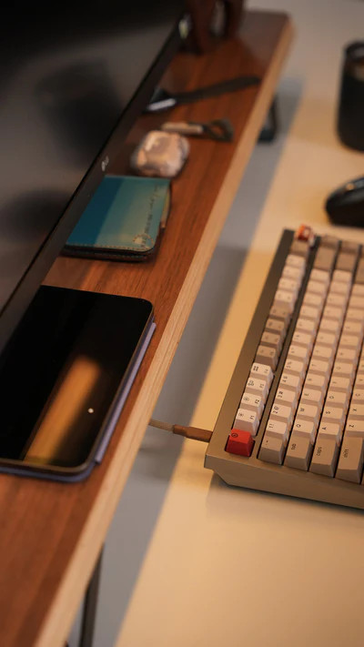 Đèn kẹp bàn thông minh Hyperwork Luna DL01