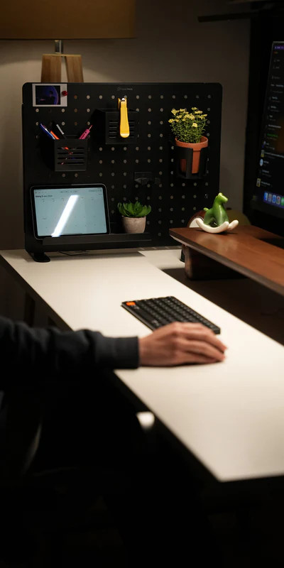 Đèn kẹp bàn thông minh Hyperwork Luna DL01